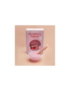 Tiny Harlow Bol de yaourt à la fraise -