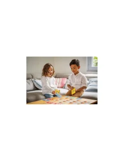 Enfant Nathan Jeu au feu les pompiers -